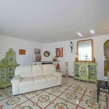 Villa Algarrobos