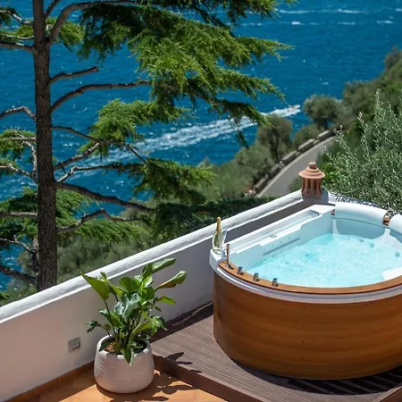 Algarrobos Villa Praiano