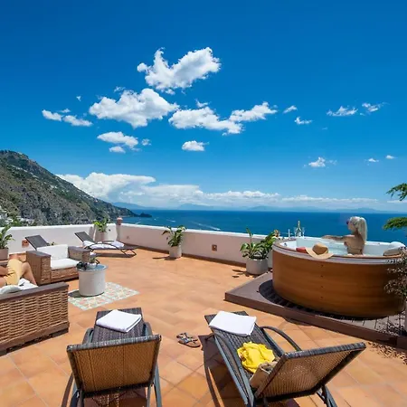 Algarrobos Villa