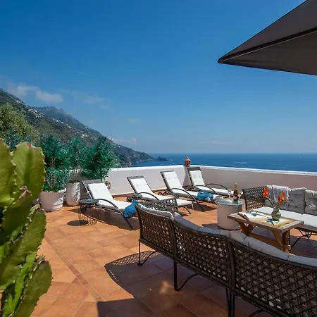 Algarrobos Villa Praiano
