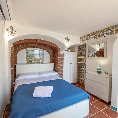 Villa Algarrobos Praiano