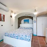 Villa Algarrobos Praiano
