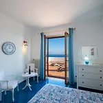 Villa Algarrobos *